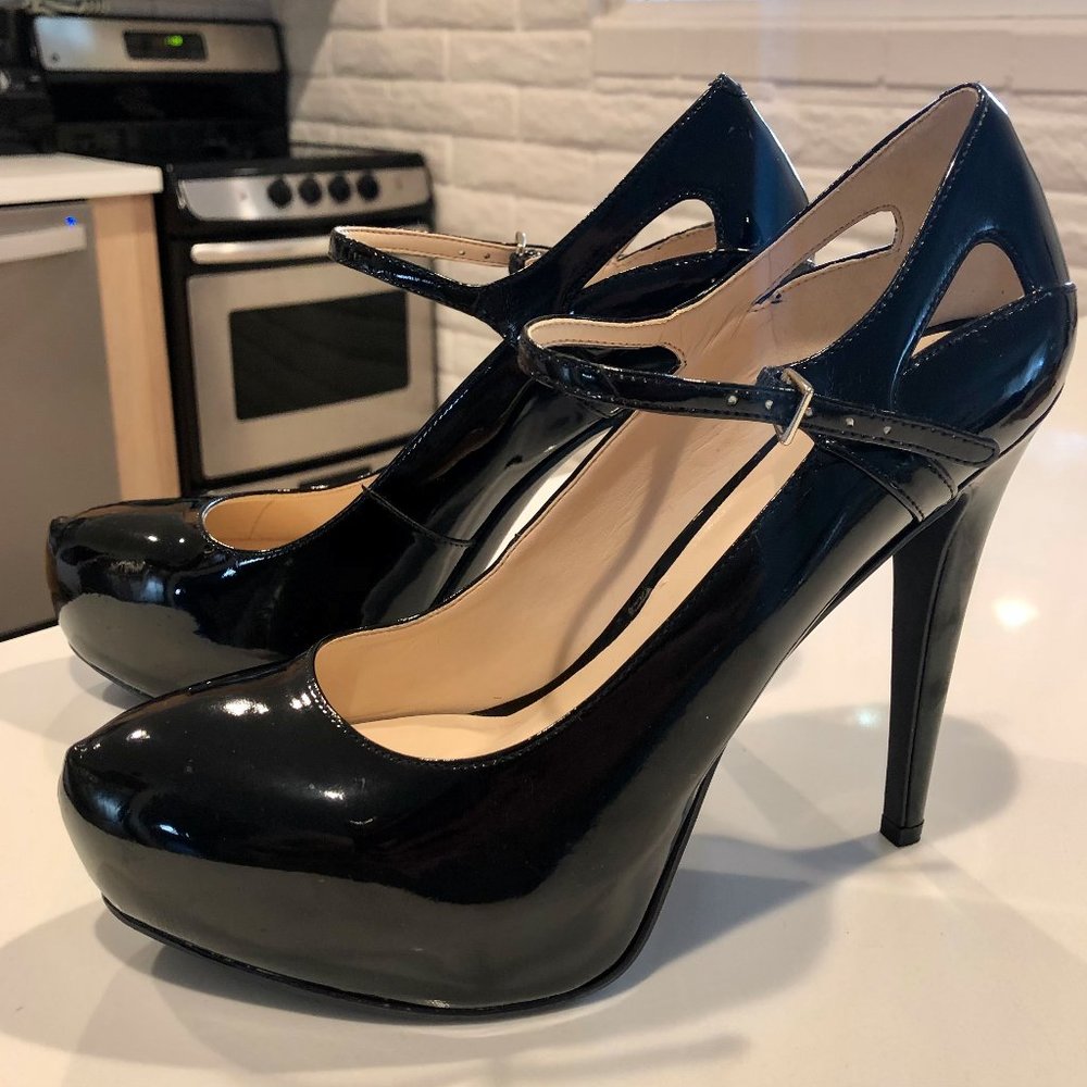 Nine West Patent Leather Black Platform Pumps sz 8